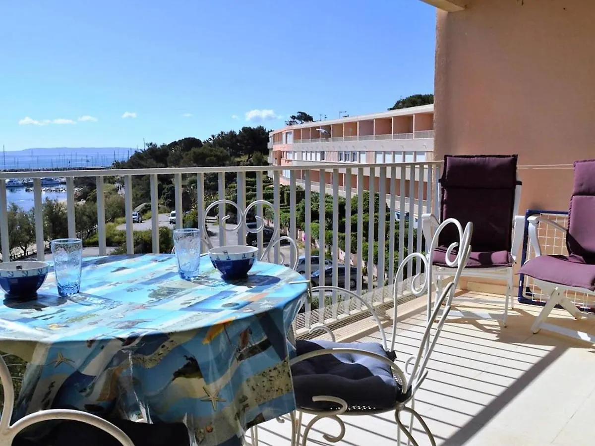 Appartement 3 Pieces 6 Pers En Bord De Mer - Le Lavandou - Fr-1-251-58 Apartment